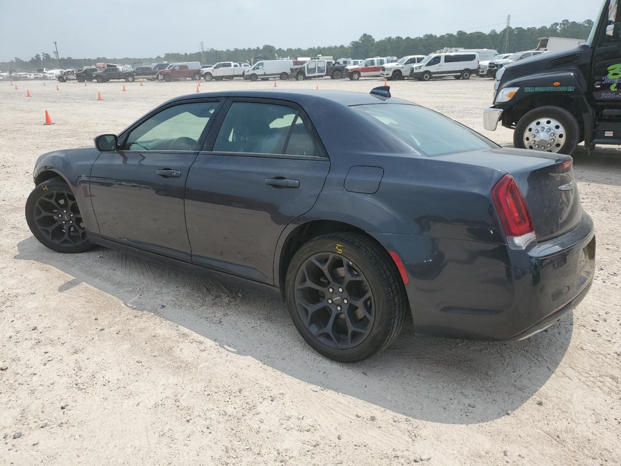 2C3CCABG0KH559605 2019 Chrysler 300 S