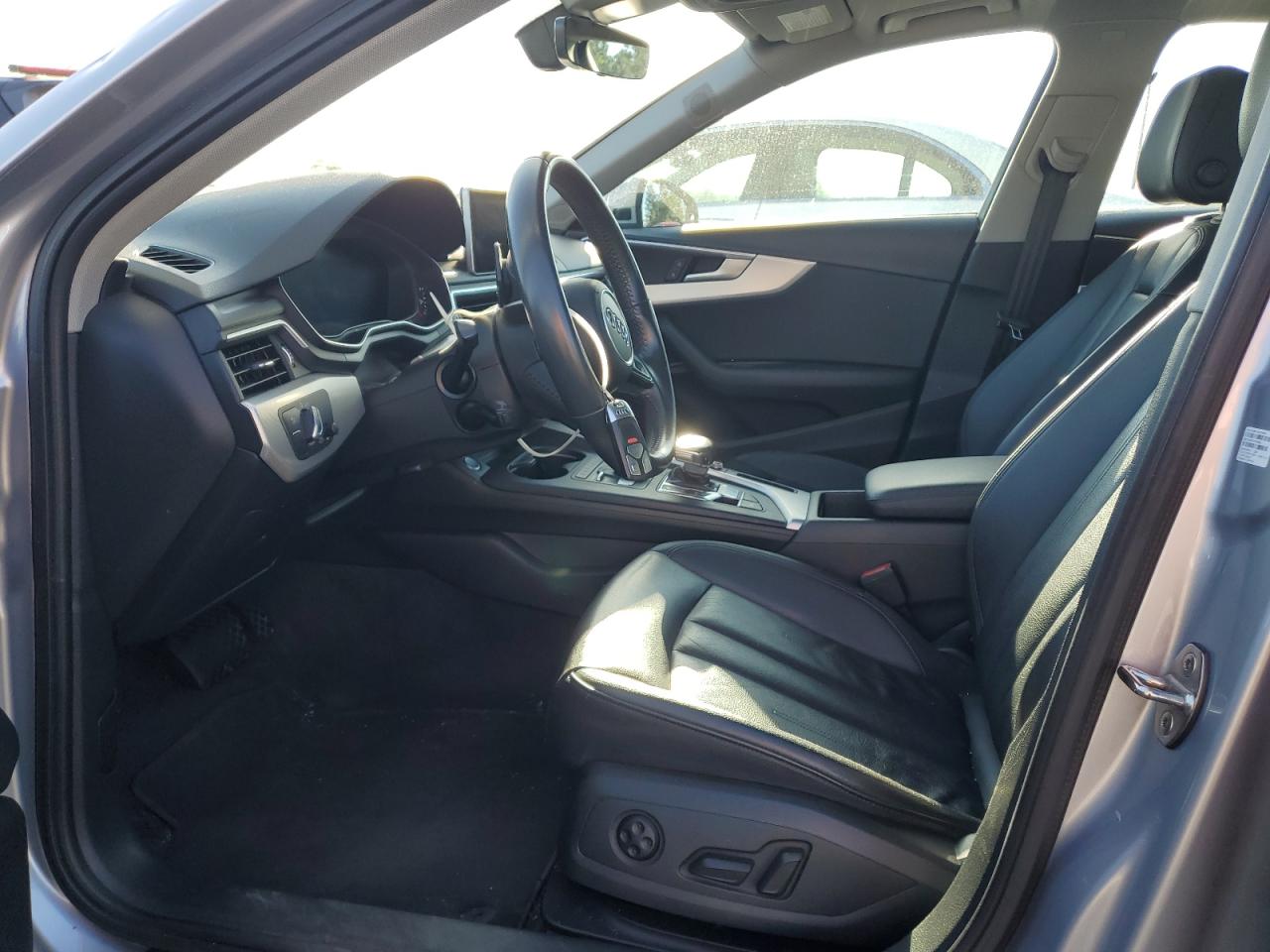 WAUENAF41JN012411 2018 Audi A4 Premium Plus