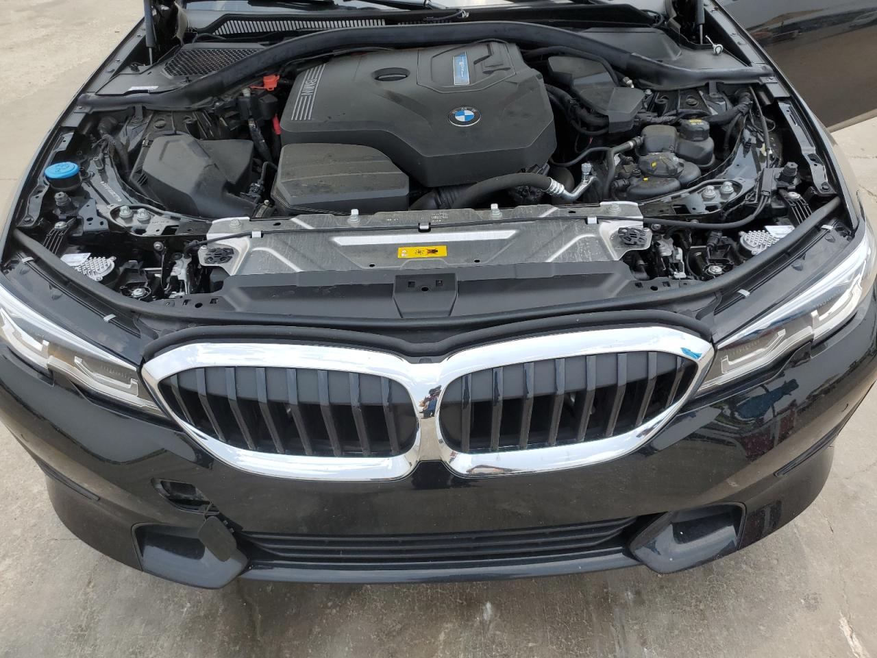 3MW5P7J00N8C72776 2022 BMW 330E