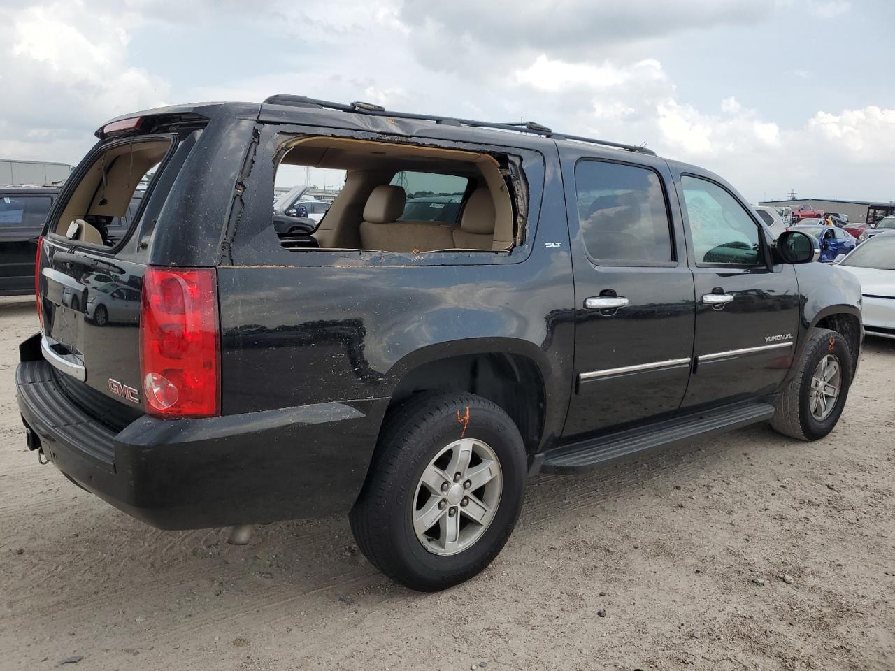 1GKS2KE75ER246327 2014 GMC Yukon Xl K1500 Slt