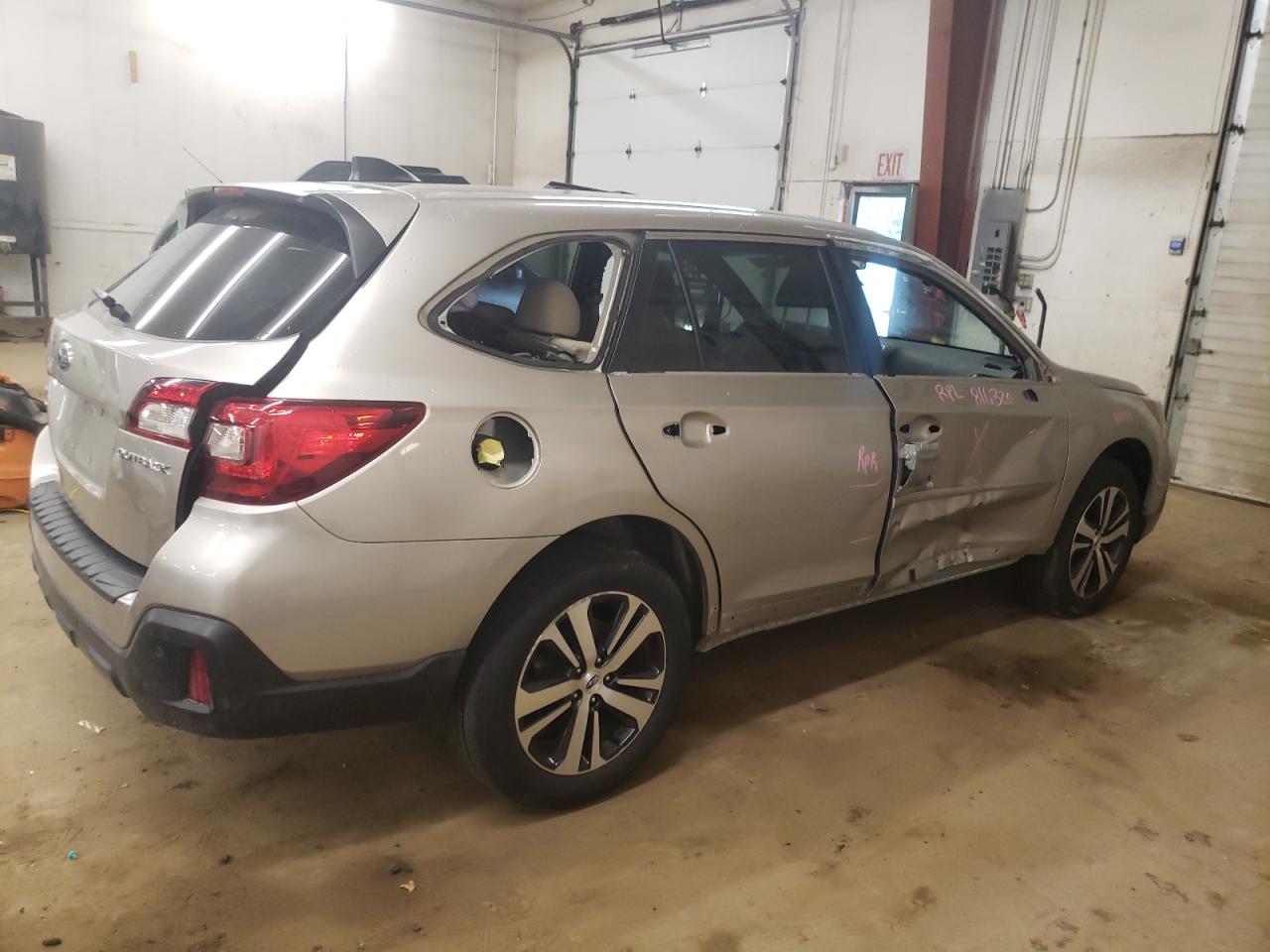 4S4BSANC7K3290326 2019 Subaru Outback 2.5I Limited