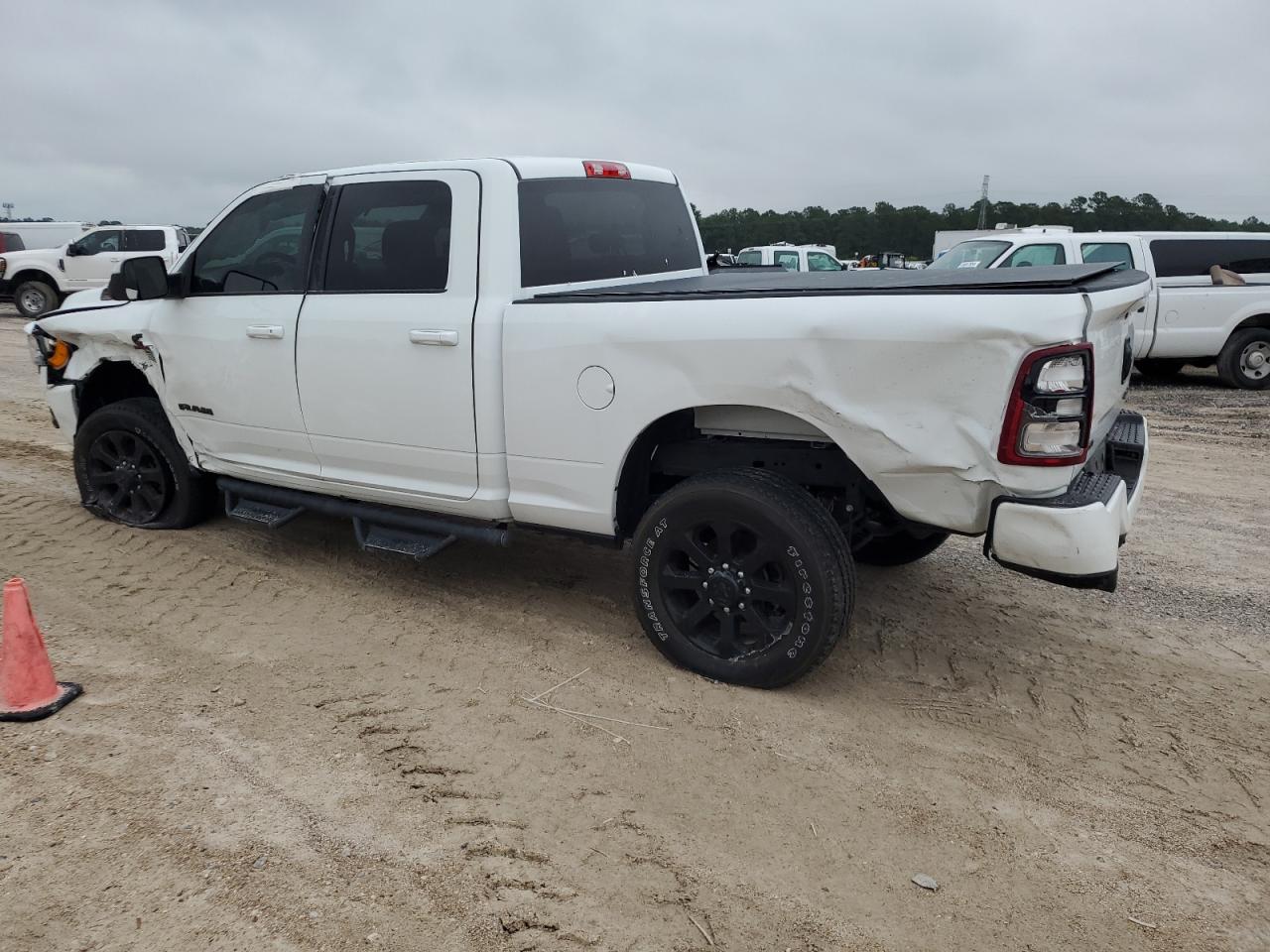 3C6UR5DL9NG269925 2022 Ram 2500 Big Horn/Lone Star