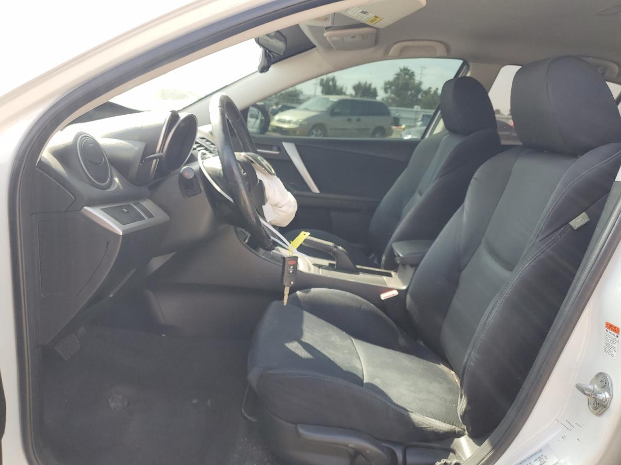 JM1BL1K63B1429606 2011 Mazda 3 S