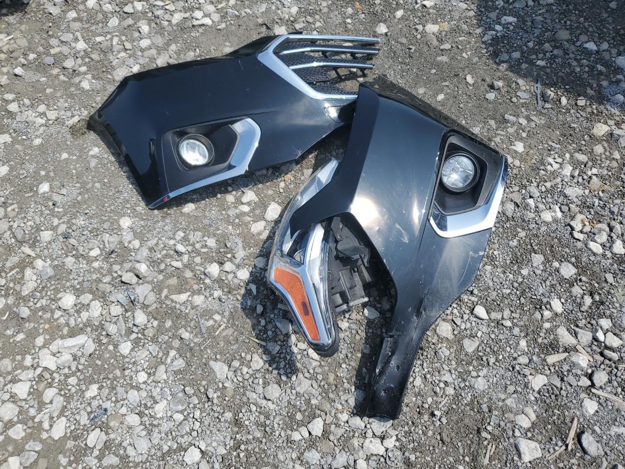 1GNERHKWXJJ106969 2018 Chevrolet Traverse Lt