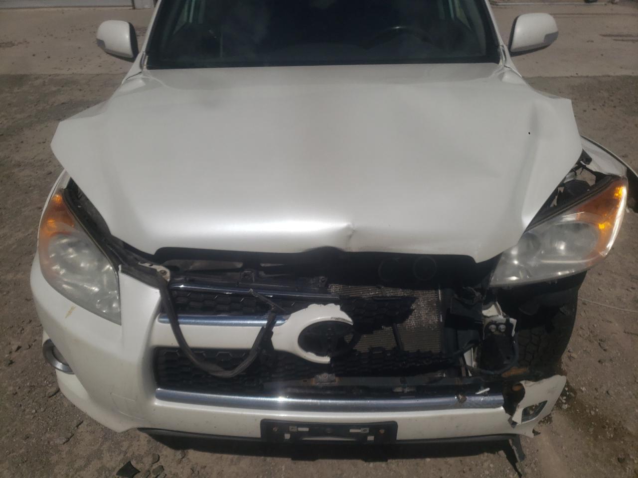 2T3DK4DV9BW057773 2011 Toyota Rav4 Limited