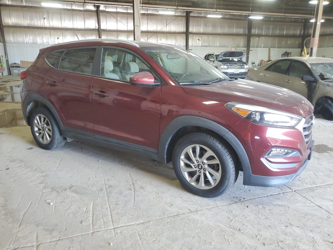 2016 Hyundai Tucson Limited vin: KM8J3CA42GU158532