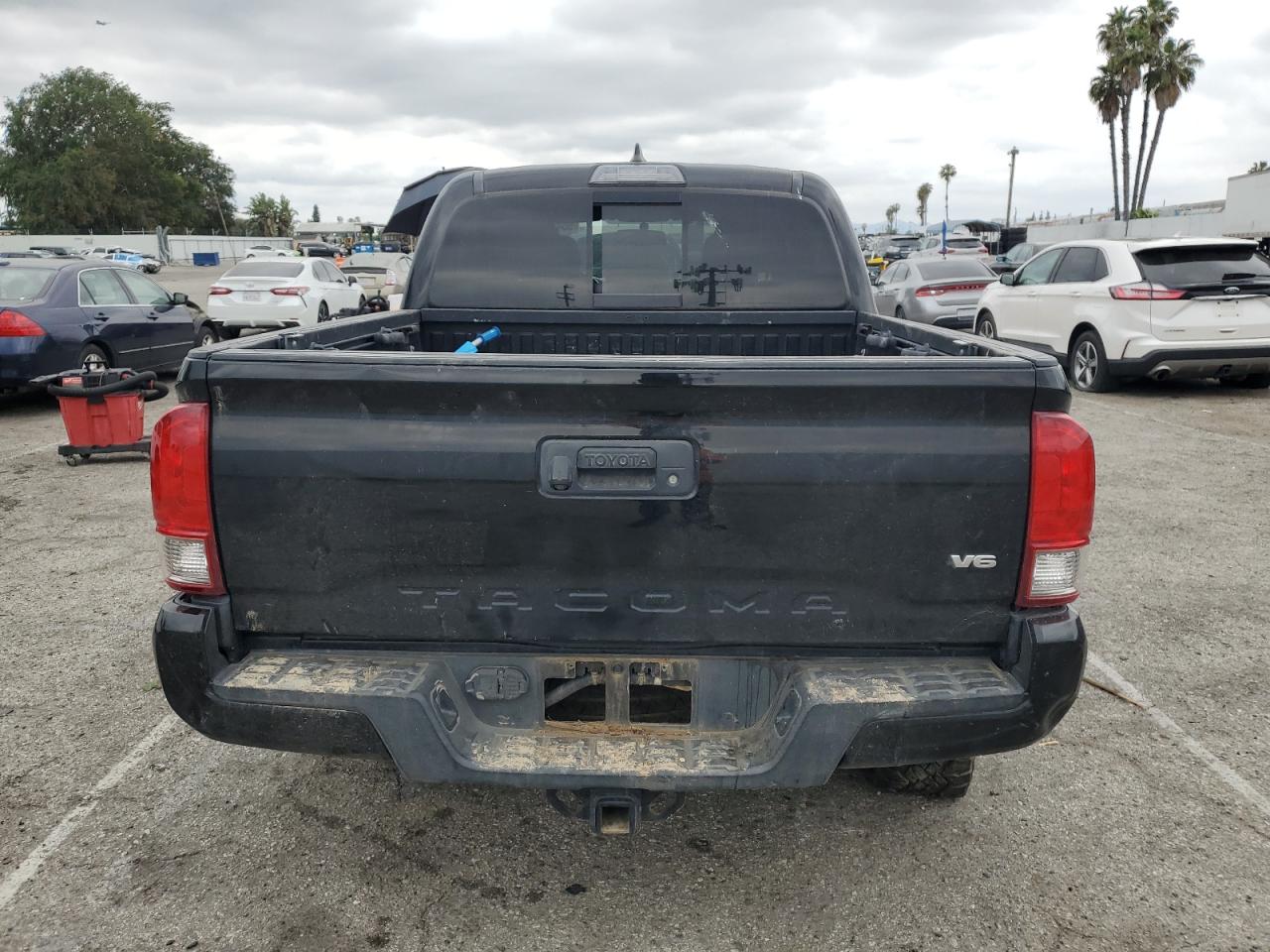 5TFAZ5CN8HX053868 2017 Toyota Tacoma Double Cab