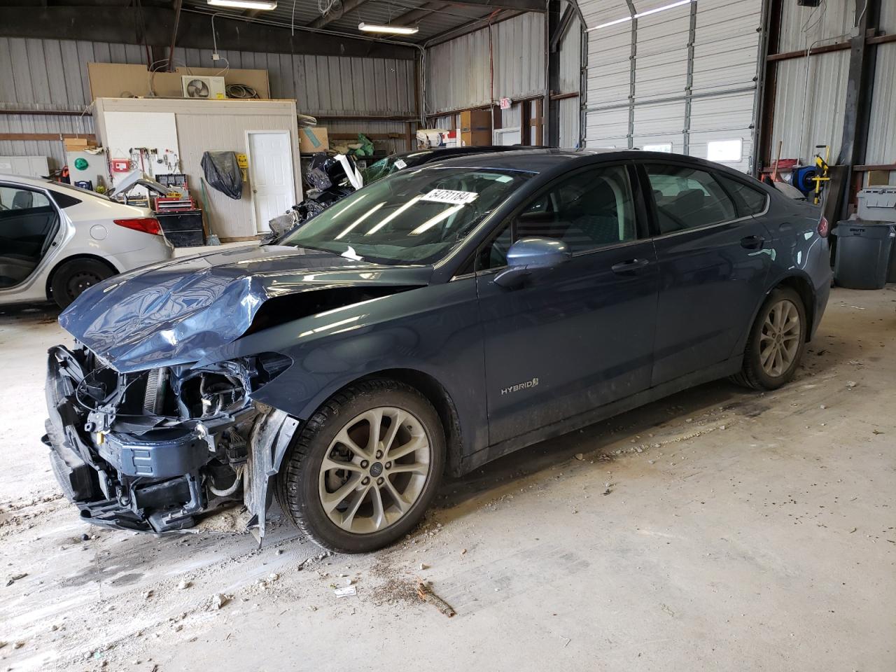 3FA6P0LU3KR274368 2019 Ford Fusion Se