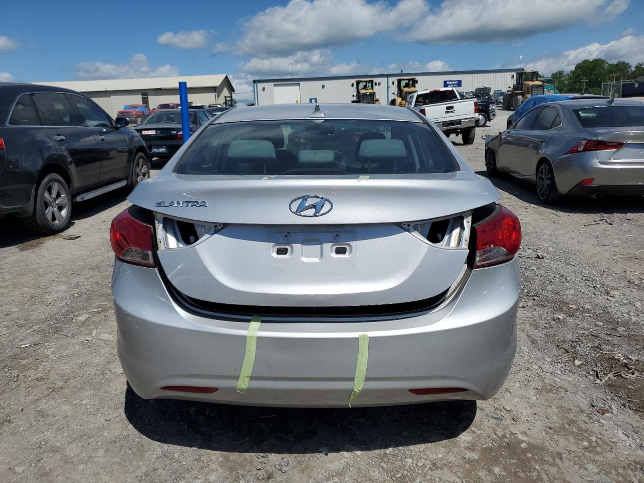 KMHDH4AE3DU753270 2013 Hyundai Elantra Gls