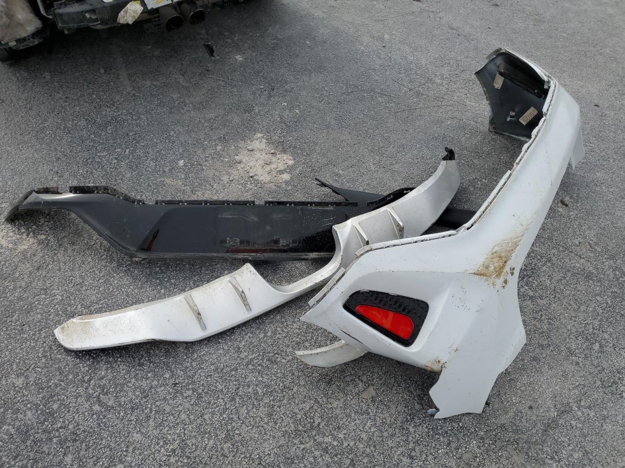 KMHTH6AB5MU032428 2021 Hyundai Veloster Turbo