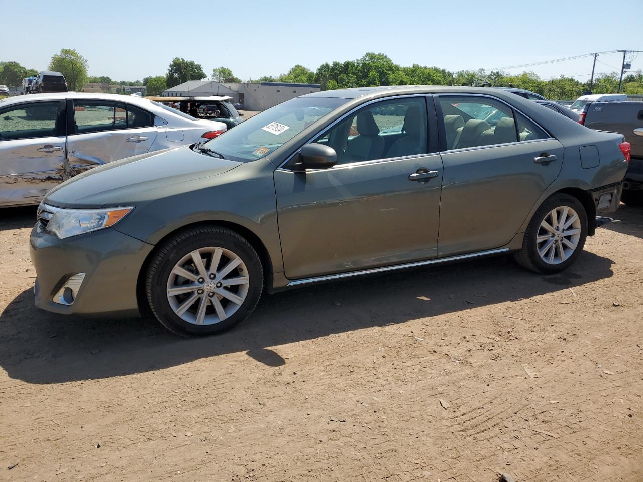 4T4BF1FK9ER349780 2014 Toyota Camry L