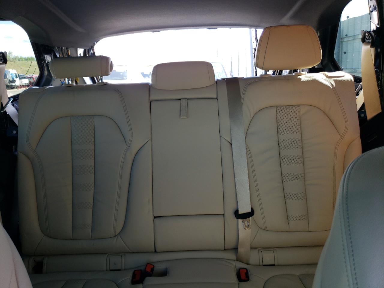 5UXJU2C5XKLN65027 2019 BMW X5 xDrive50I