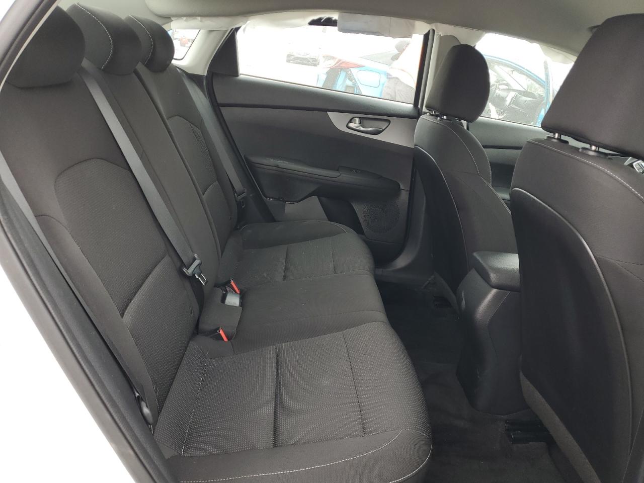 3KPF24AD1ME403673 2021 Kia Forte Fe