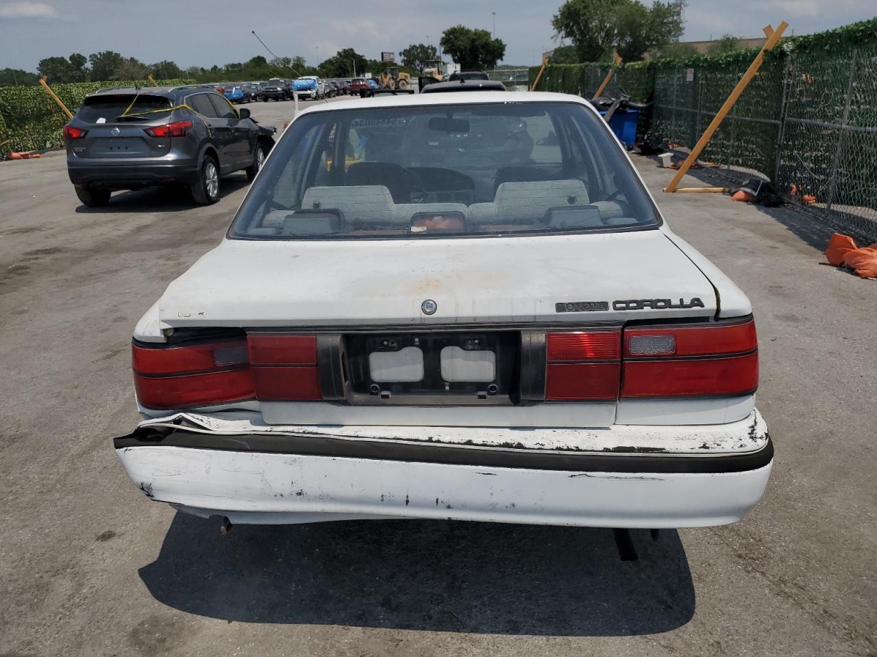 JT2AE94A7N0293621 1992 Toyota Corolla Dlx