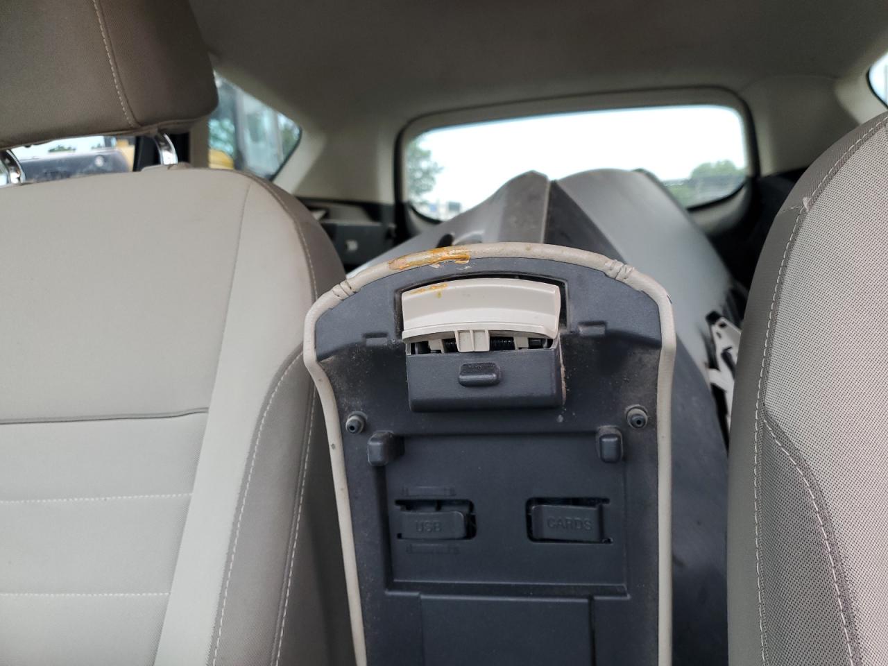 1FMCU0GX9DUC72528 2013 Ford Escape Se