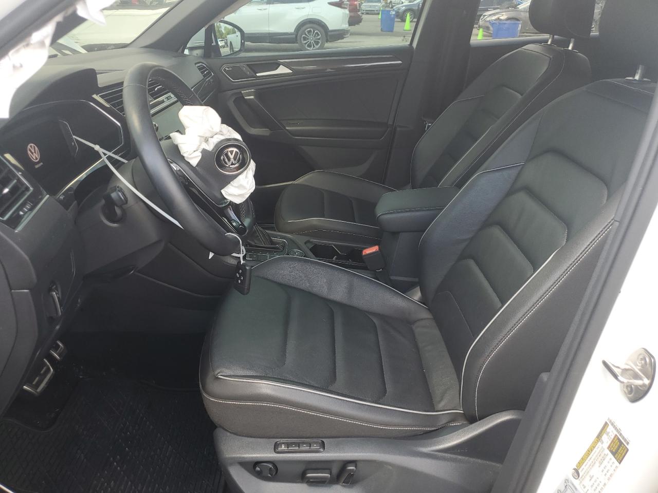 3VV4B7AX7MM116784 2021 Volkswagen Tiguan Sel Premium R-Line