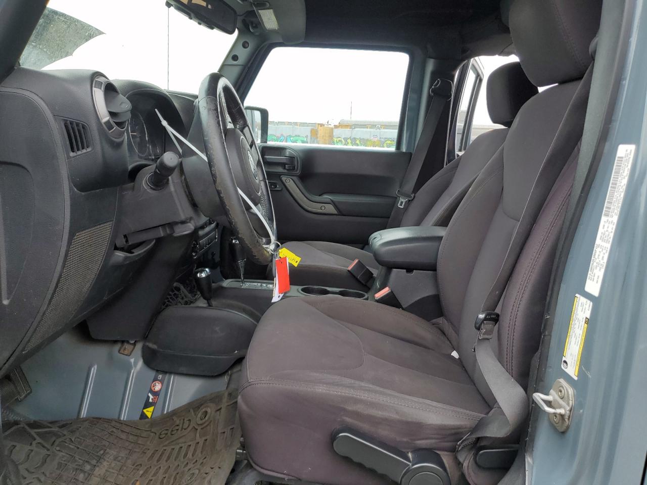 1C4HJWDG2EL106210 2014 Jeep Wrangler Unlimited Sport