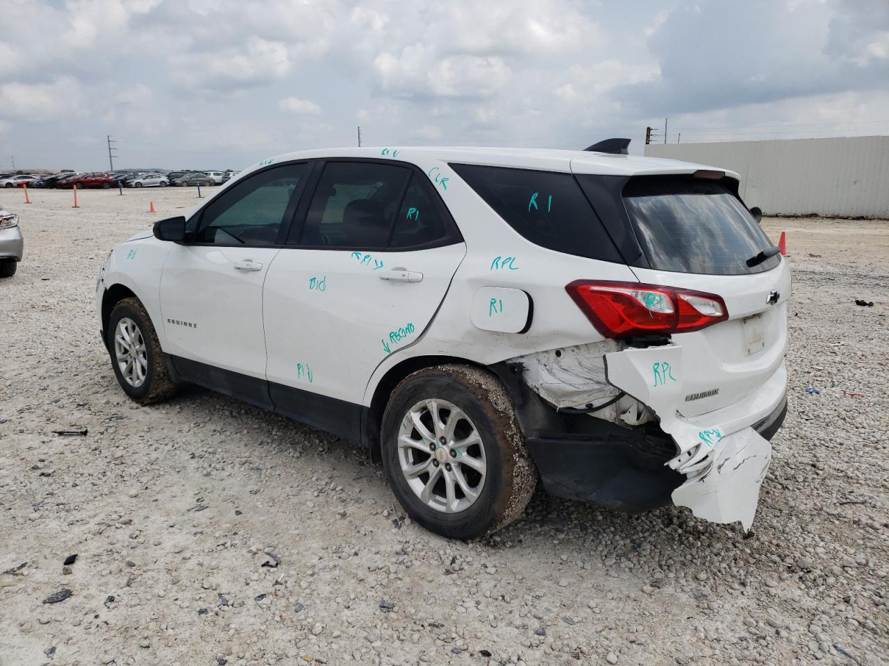 2GNAXHEV1J6120134 2018 Chevrolet Equinox Ls