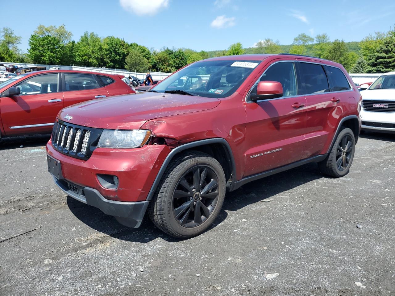 1C4RJFAG7CC327324 2012 Jeep Grand Cherokee Laredo