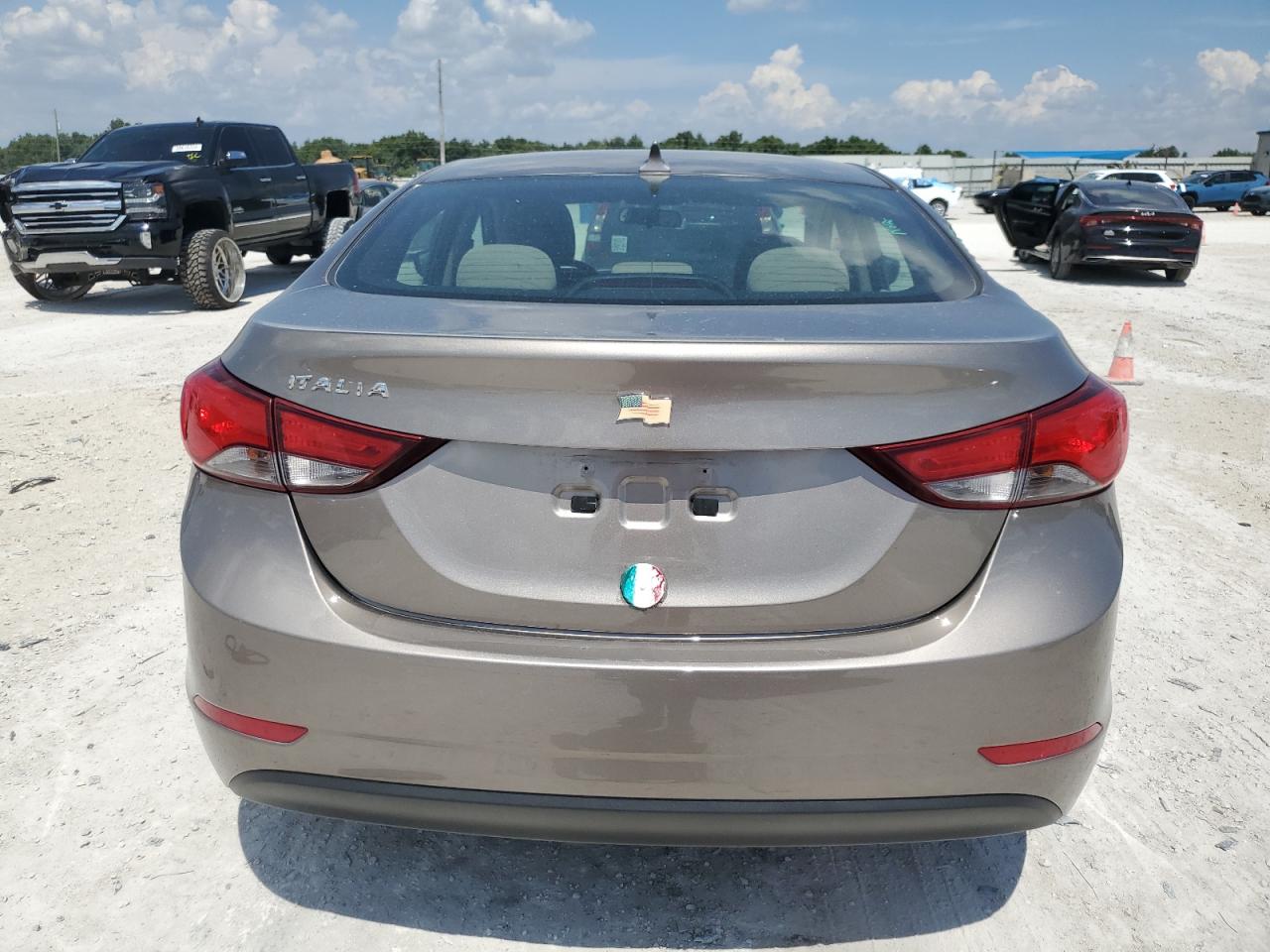 5NPDH4AE4FH607557 2015 Hyundai Elantra Se