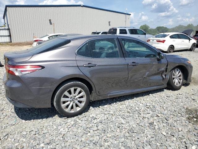 VIN 4T1B11HK0JU520528 2018 Toyota Camry, L no.3