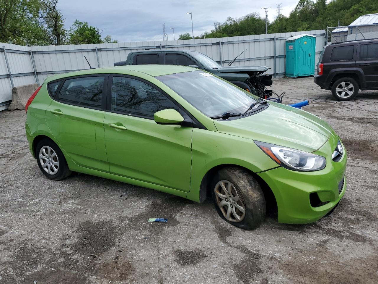 2012 Hyundai Accent Gls vin: KMHCT5AE2CU039998