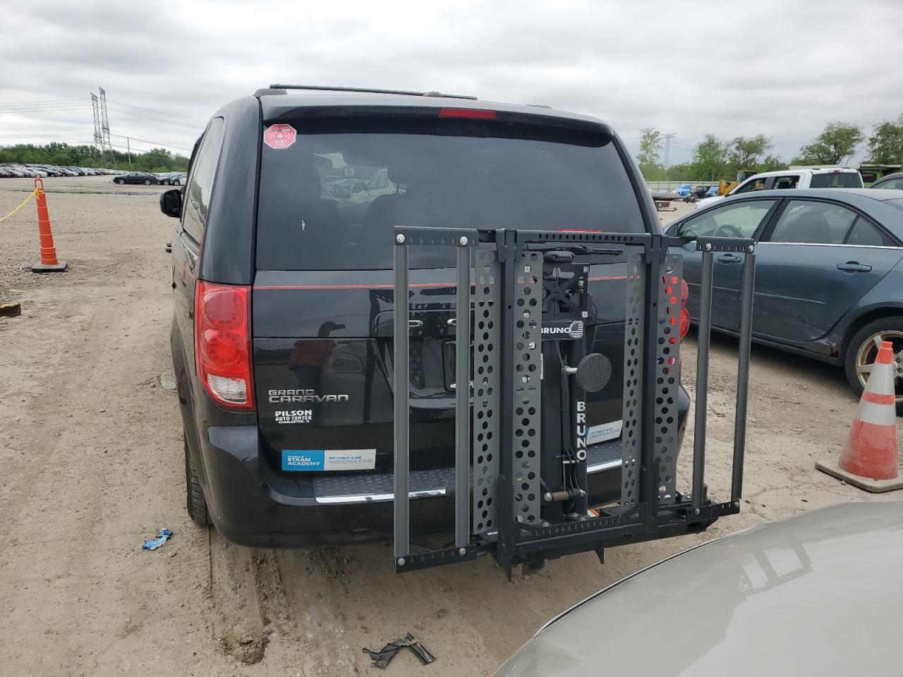 2C4RDGEGXGR370835 2016 Dodge Grand Caravan R/T