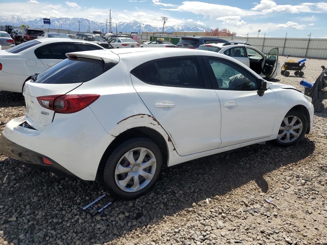 2016 Mazda 3 Sport vin: JM1BM1J70G1292980