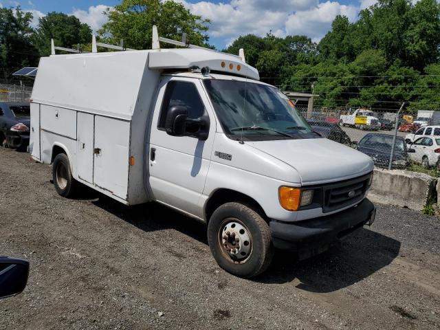 2004 Ford Econoline E350 Super Duty Cutaway Van VIN: 1FDWE35LX4HB09908 Lot: 51552464