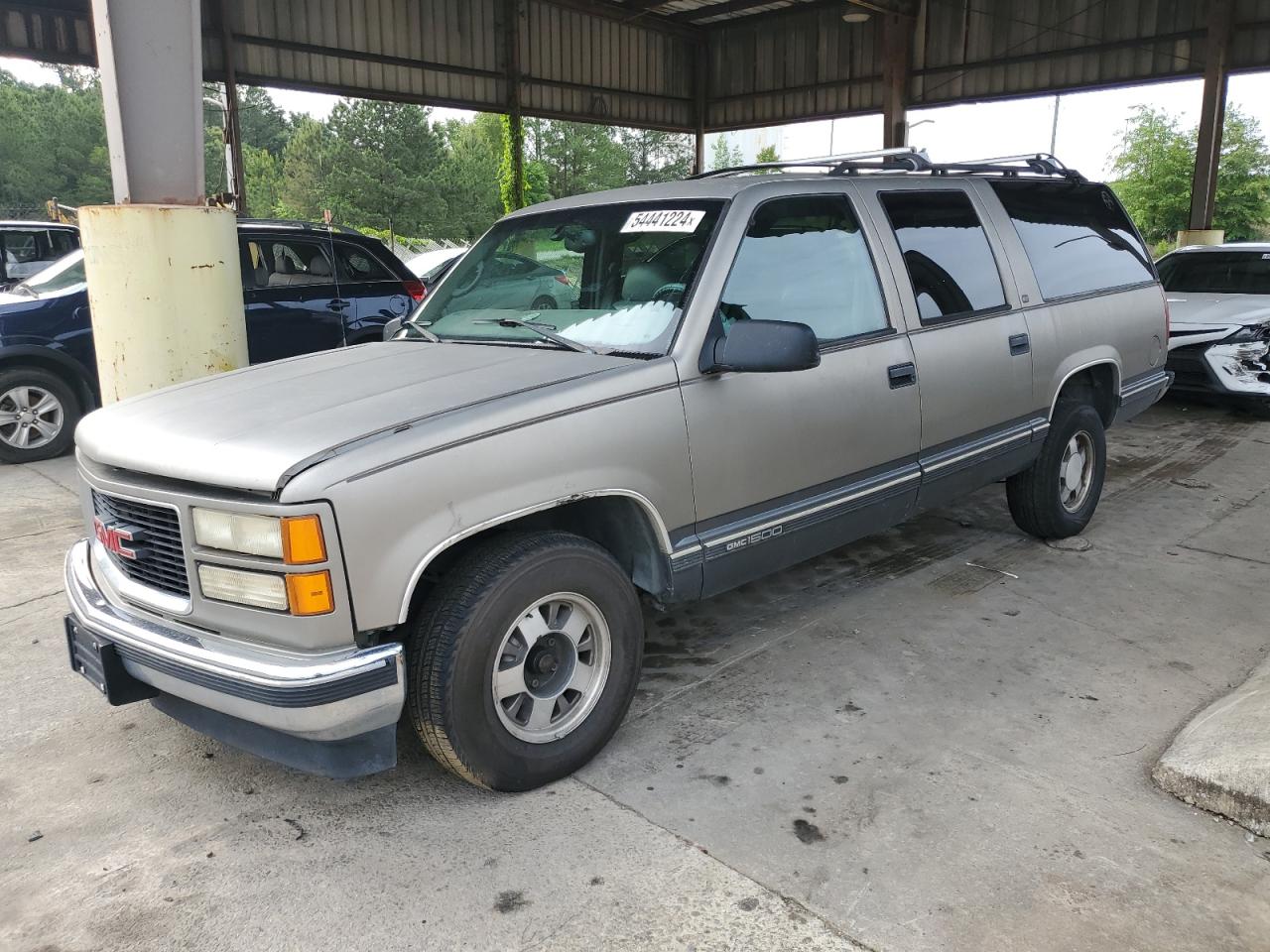 1GKEC16R6XJ781270 1999 GMC Suburban C1500