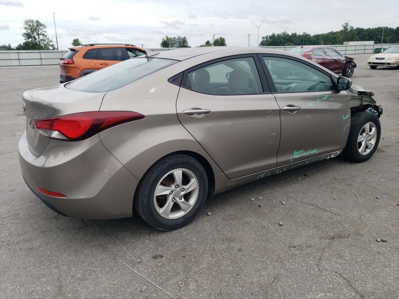 5NPDH4AE6FH586310 2015 Hyundai Elantra Se