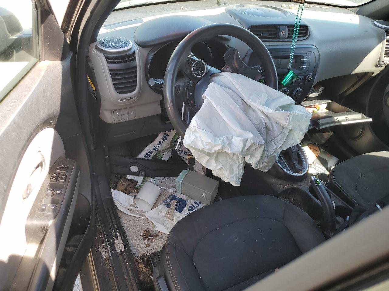 KNDJP3A51F7111961 2015 Kia Soul +