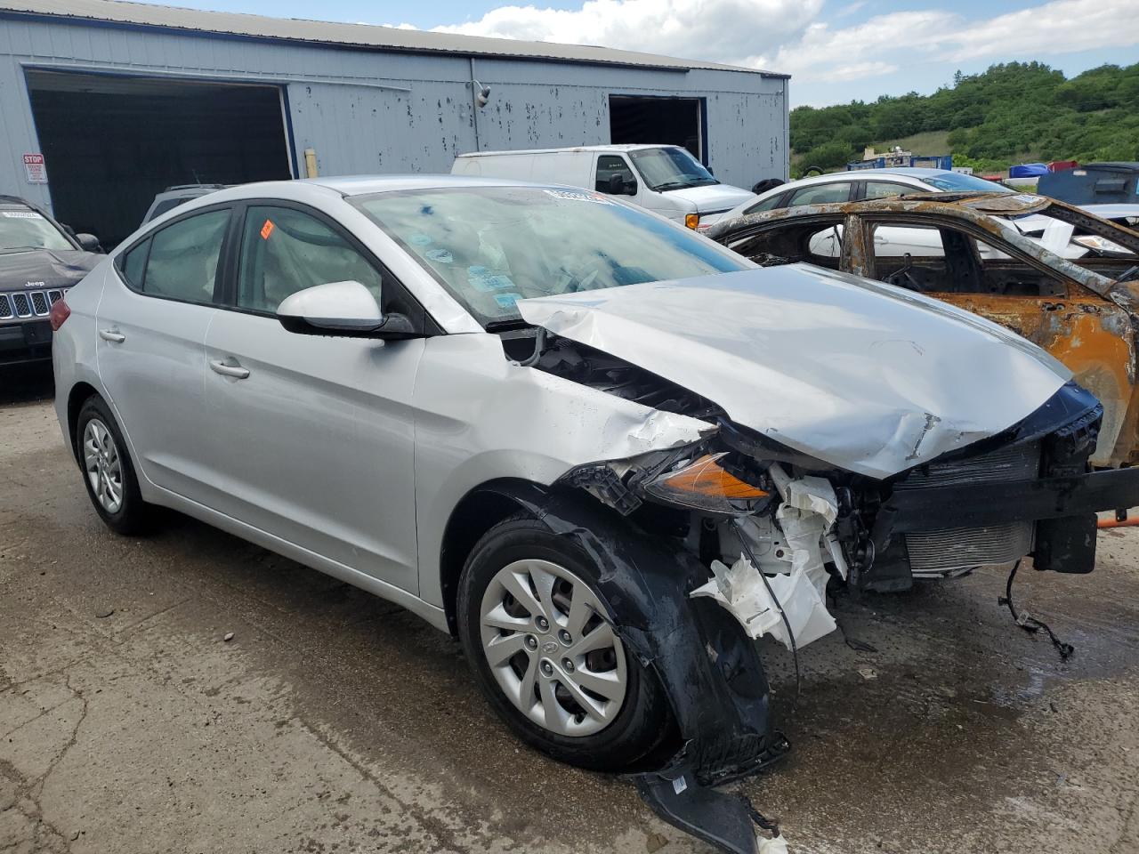 2017 Hyundai Elantra Se vin: KMHD74LF9HU353891