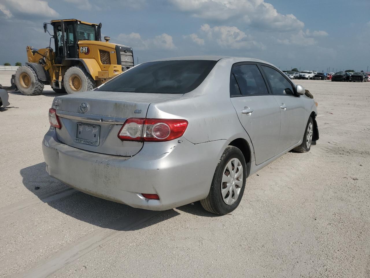 JTDBU4EE5BJ105817 2011 Toyota Corolla Base