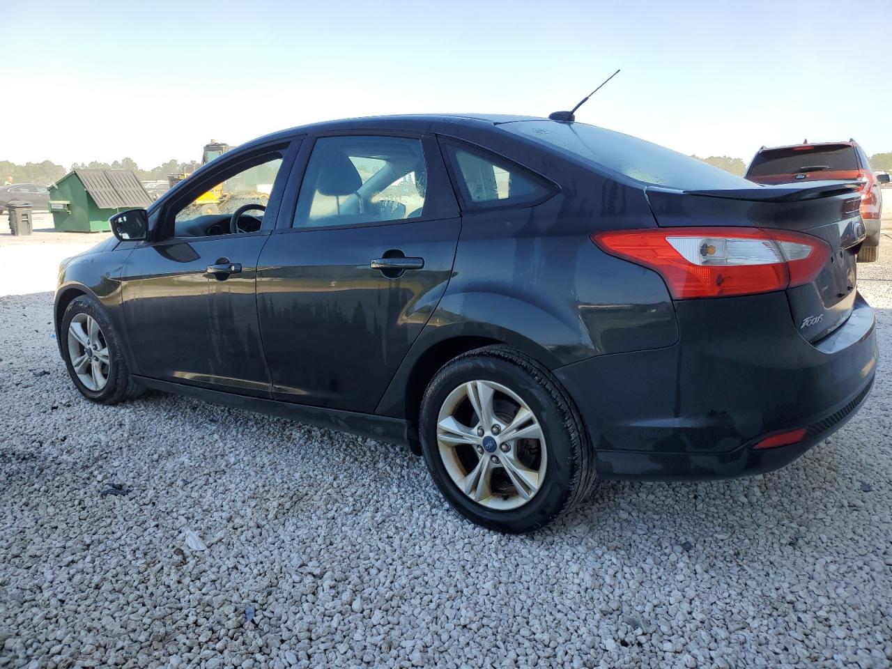 1FAHP3F2XCL380806 2012 Ford Focus Se