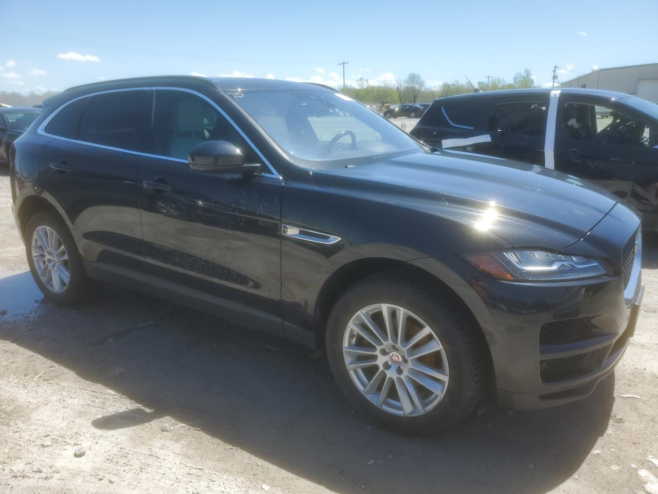 2017 Jaguar F-Pace Prestige vin: SADCK2BN8HA094733