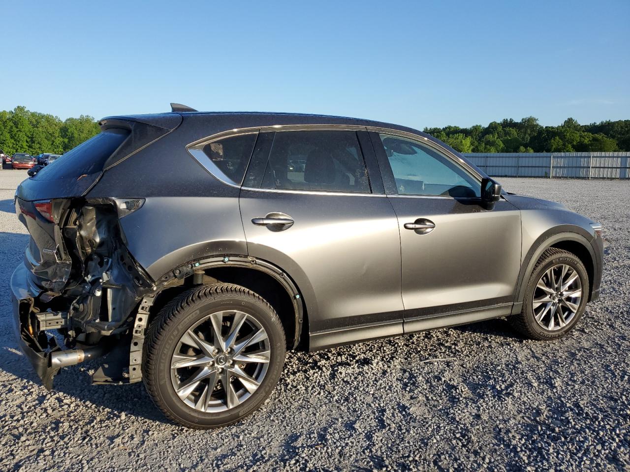 JM3KFBE24K0664891 2019 Mazda Cx-5 Signature