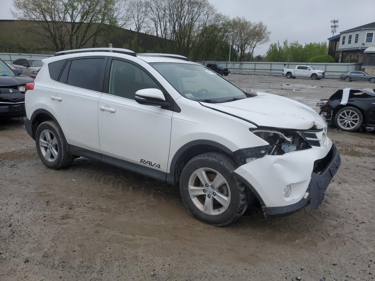 JTMRFREV4ED084578 2014 Toyota Rav4 Xle