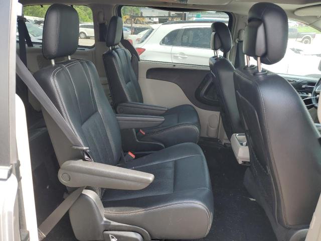 2016 CHRYSLER TOWN & COU - 2C4RC1CG3GR239796