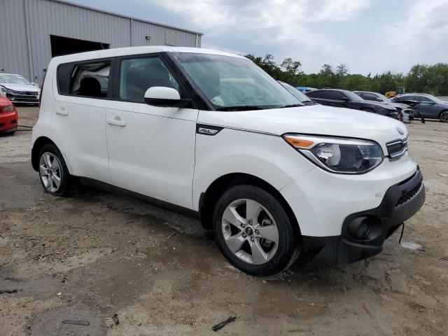 VIN KNDJN2A25J7907854 2018 KIA Soul no.4