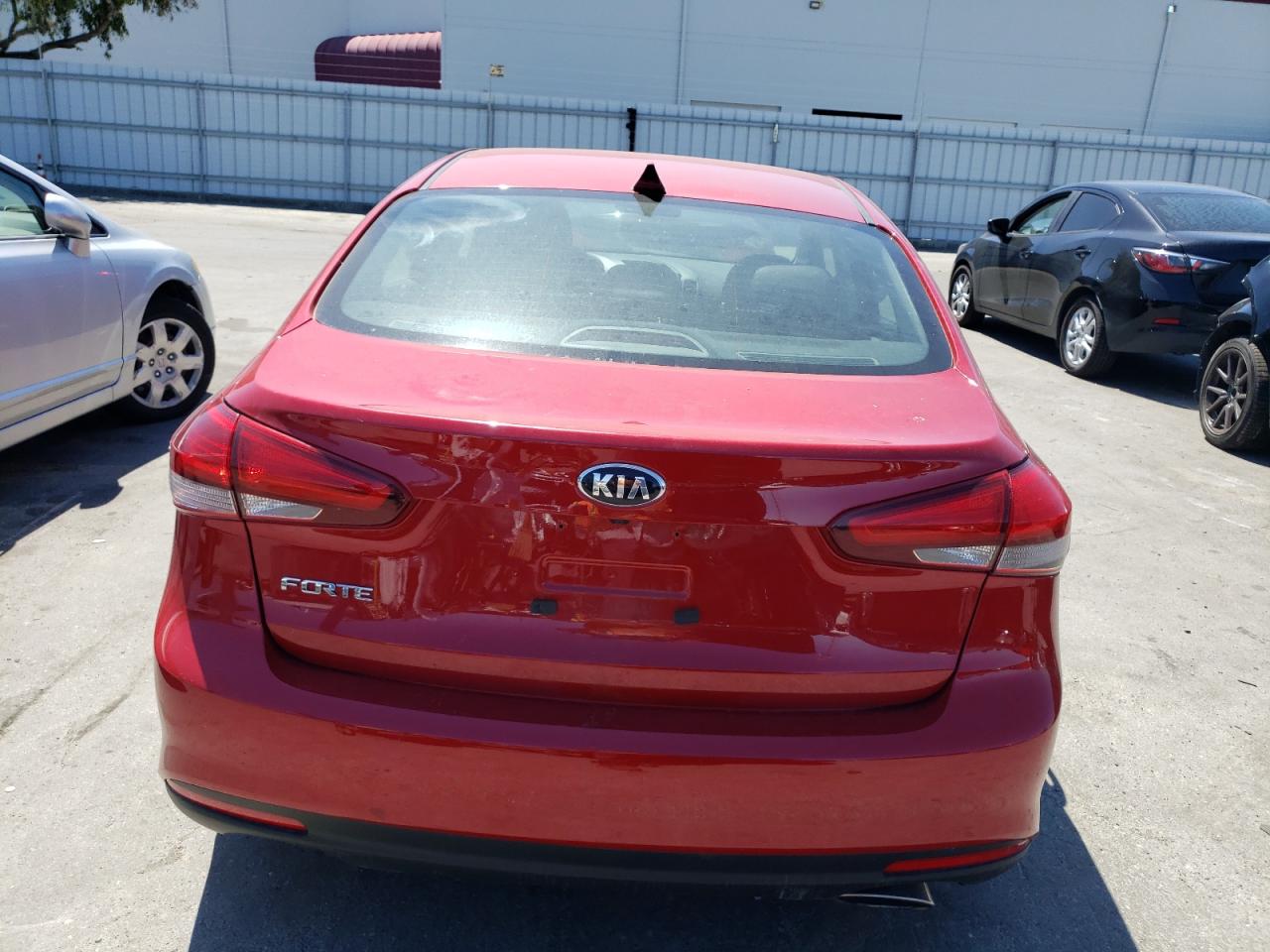 3KPFN4A8XHE092177 2017 Kia Forte Ex