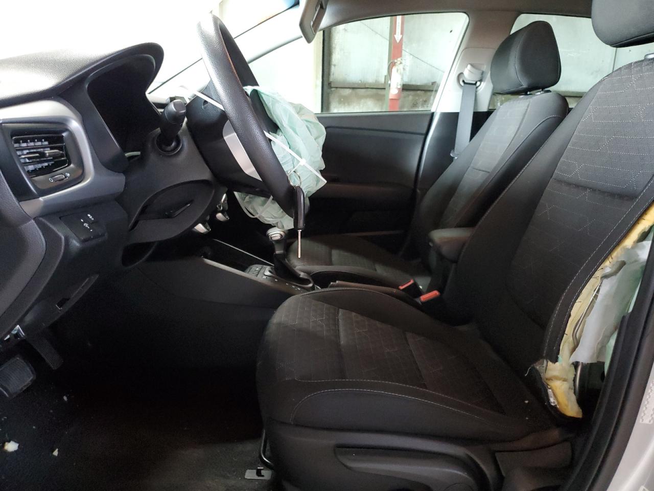 3KPA24AD6LE284396 2020 Kia Rio Lx