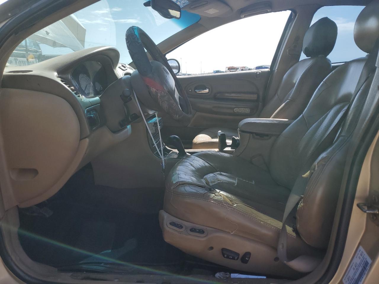 2C3HE66GXYH137342 2000 Chrysler 300M