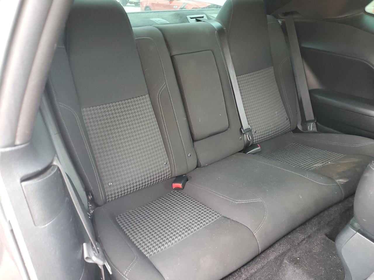 2C3CDZAG0JH204719 2018 Dodge Challenger Sxt