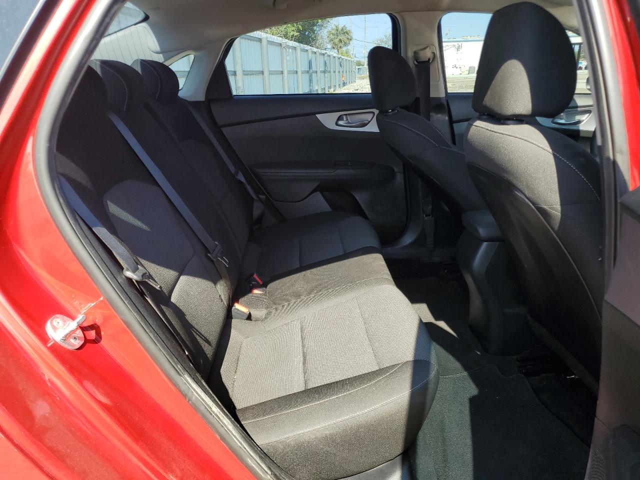 3KPF24AD8NE465637 2022 Kia Forte Fe