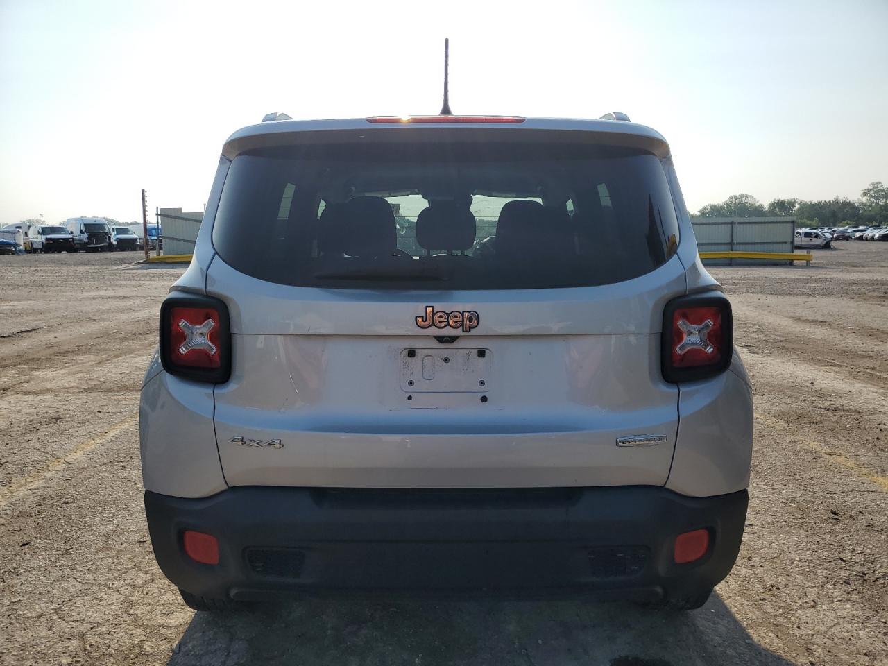 ZACCJBBB0HPG57861 2017 Jeep Renegade Latitude