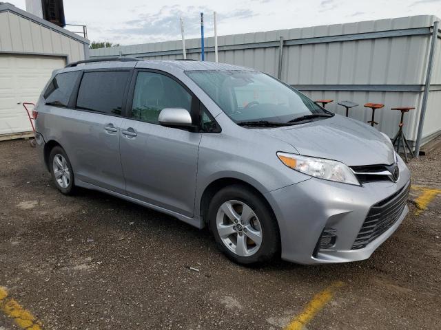 5TDKZ3DC6JS954691 | 2018 Toyota sienna le