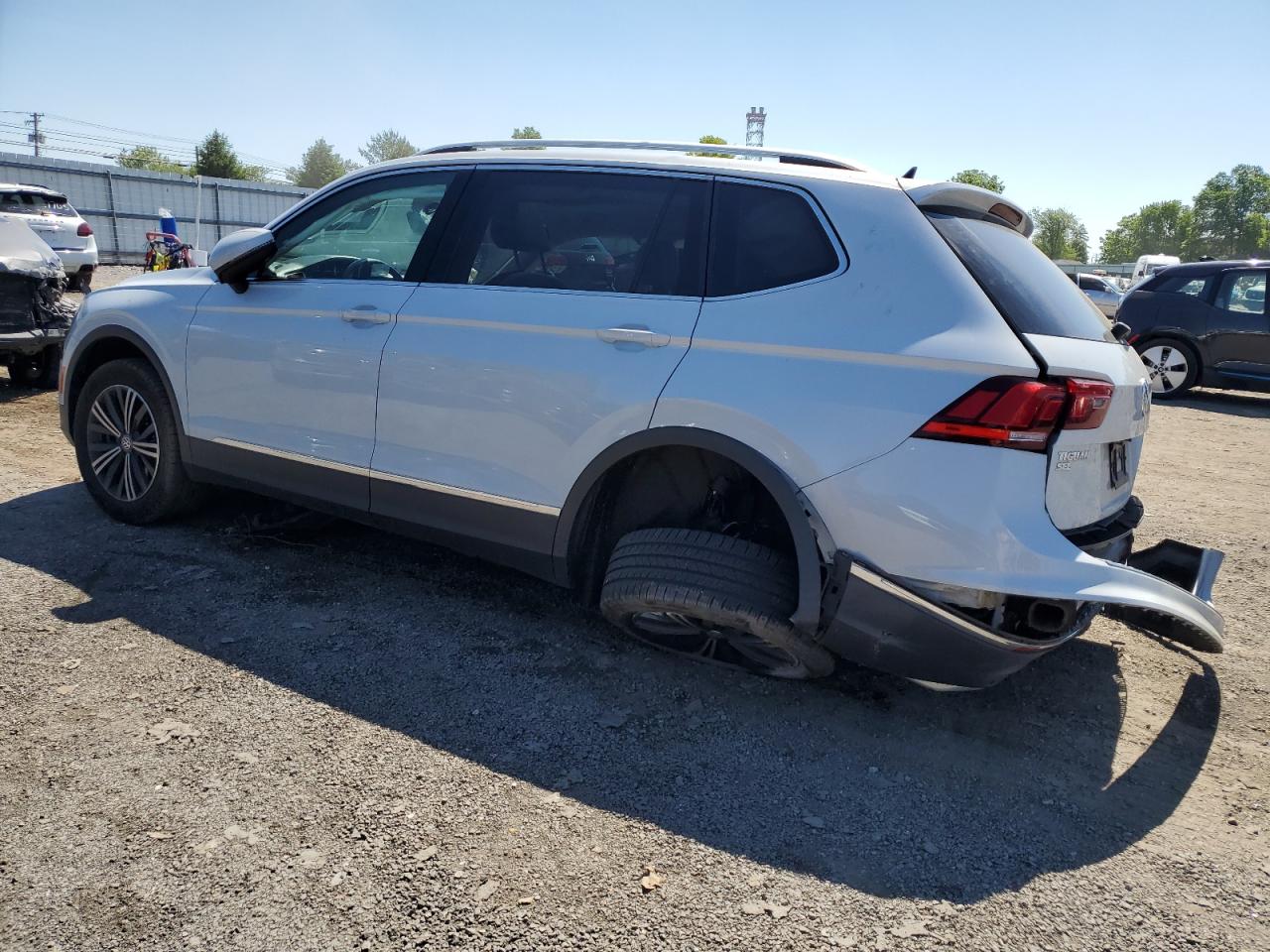 3VV2B7AX6KM018897 2019 Volkswagen Tiguan Se