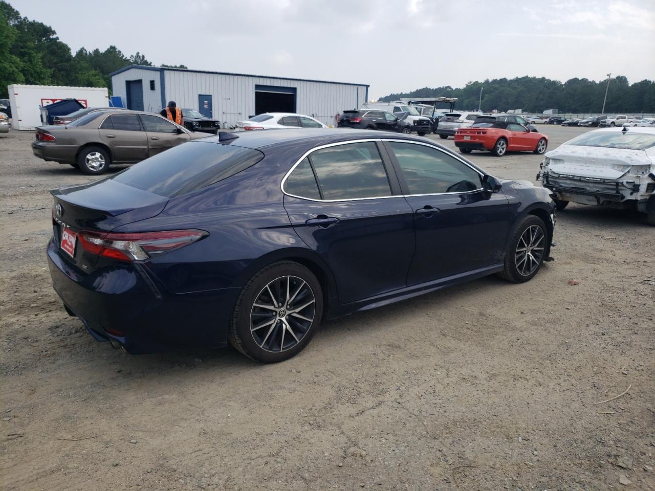 4T1G11AKXNU626605 2022 Toyota Camry Se