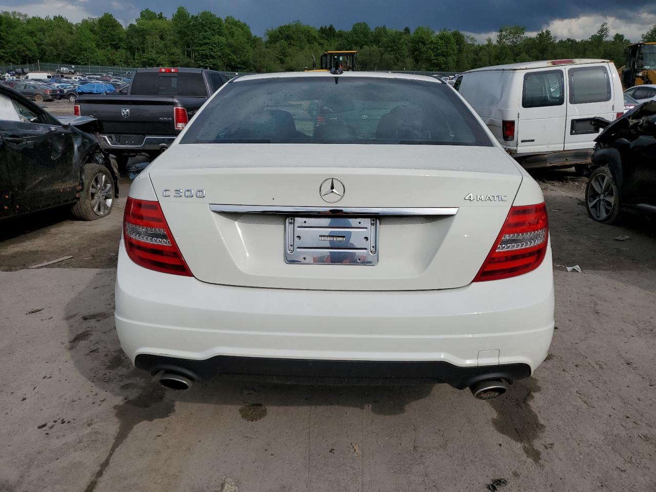 WDDGF8BB4CA718472 2012 Mercedes-Benz C 300 4Matic